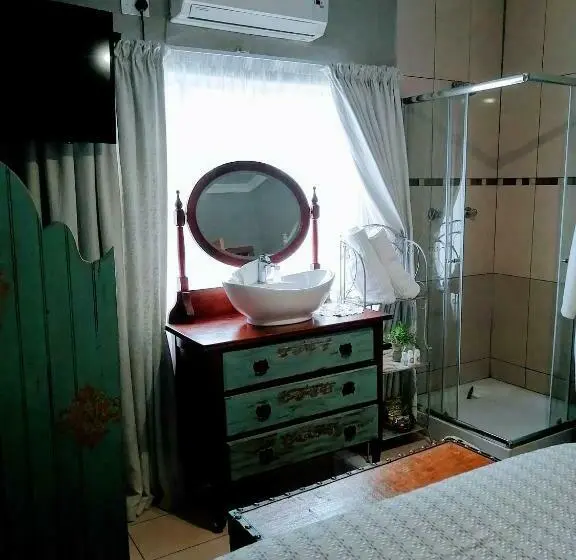 スタンダードルーム, The Place Guesthouse Parys