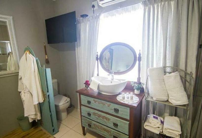 스탠다드 룸, The Place Guesthouse Parys