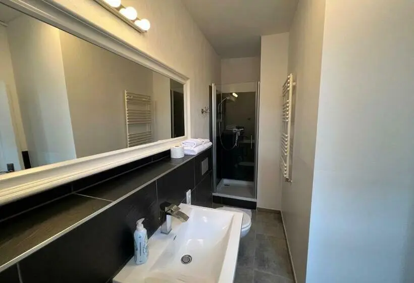 آپارتمان 1 خوابه, Suite & Apart