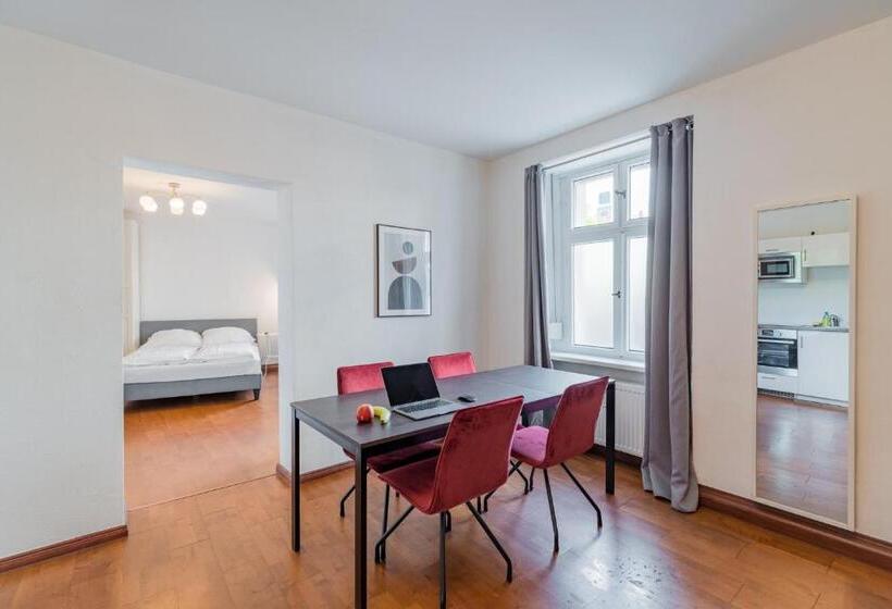 آپارتمان 1 خوابه همکف, Suite & Apart