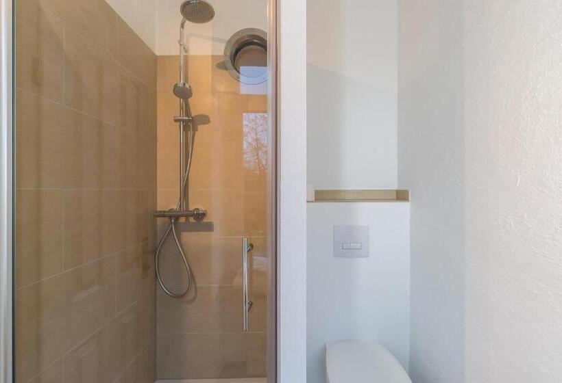 استودیوی استاندارد, Suite & Apart