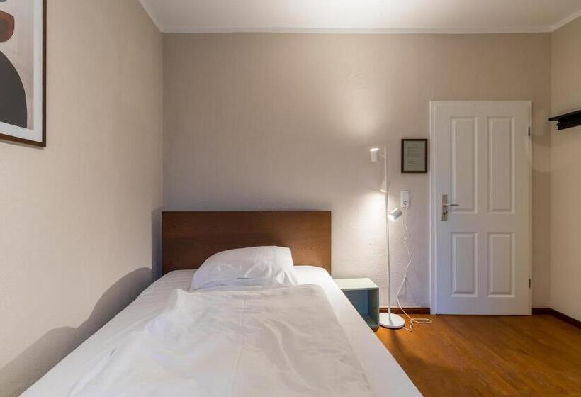 استودیوی استاندارد, Suite & Apart