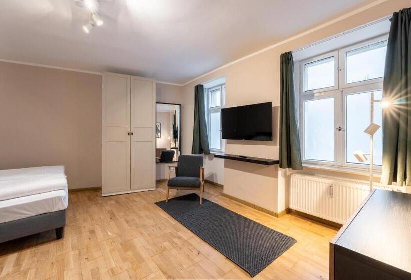 آپارتمان 1 خوابه همکف, Suite & Apart