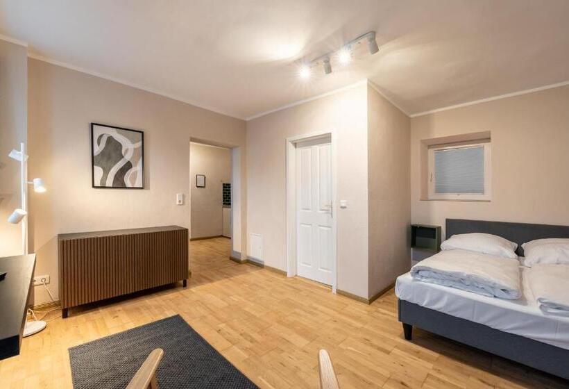 آپارتمان 1 خوابه همکف, Suite & Apart