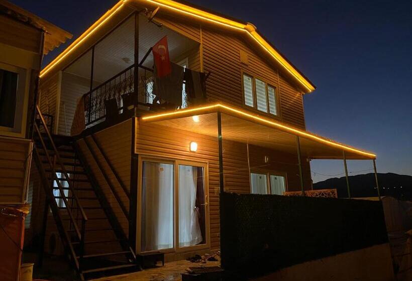 استودیوی لوکس, Türkmen Apart