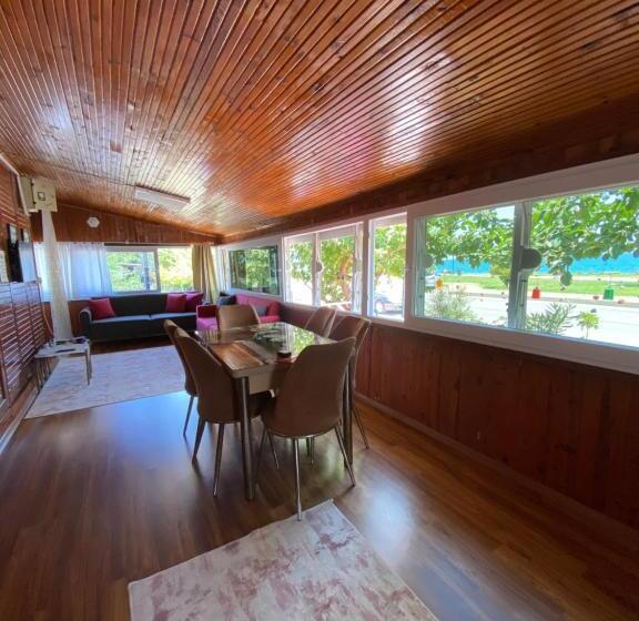 بنگله خانوادگی, Türkmen Apart