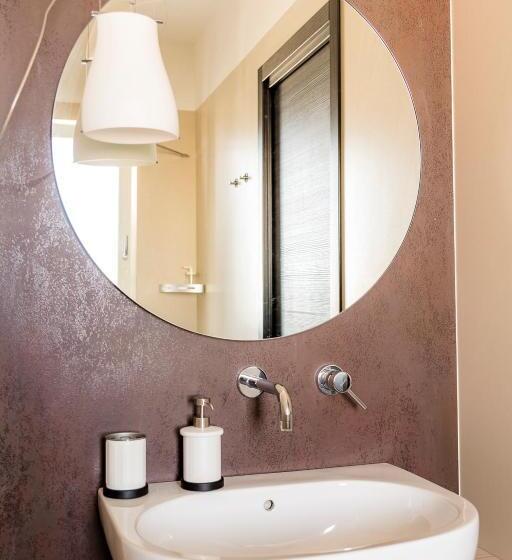 スタンダードルーム, A Casa Di Alberto