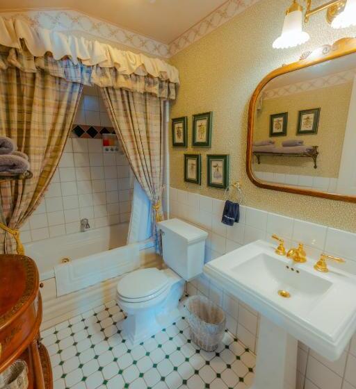 חדר סטנדרט נוף לים, The Old St Angela Inn