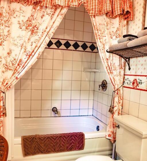 חדר סטנדרט עם ג'קוזי, The Old St Angela Inn