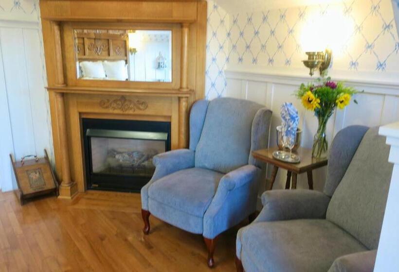 חדר סטנדרט עם מרפסת, The Old St Angela Inn