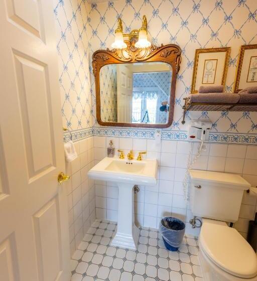 חדר סטנדרט עם מרפסת, The Old St Angela Inn