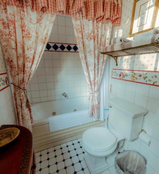 חדר סטנדרט עם ג'קוזי, The Old St Angela Inn