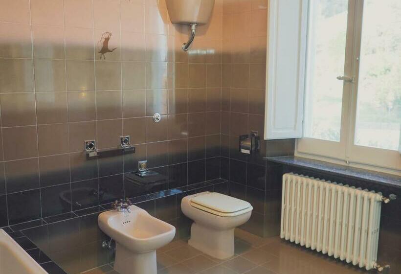 חדר סטנדרט לארבעה, Villa Monti