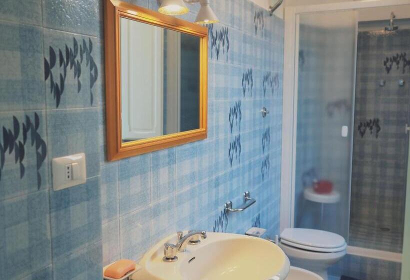 Standard room with outdoor bath, Villa Monti