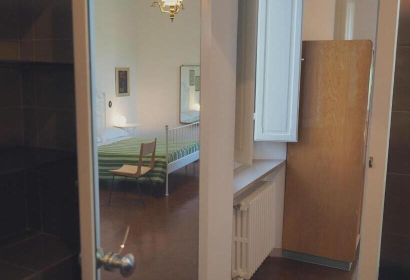 اتاق استاندارد چهار تخته, Villa Monti