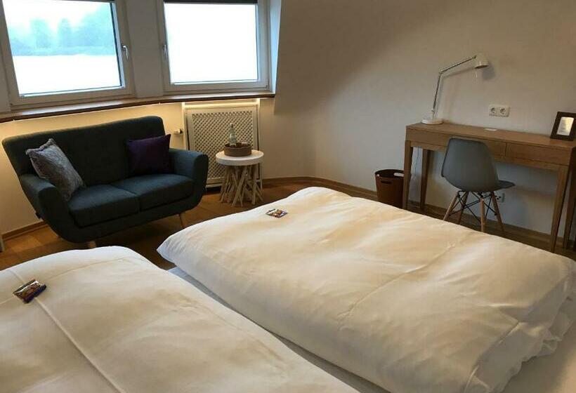 Suite with lake view, Fischerklause Am Lutjensee