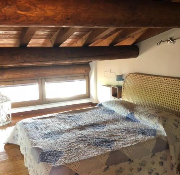 منزل غرفتين نوم, Garda Family House