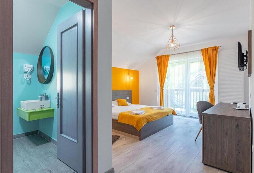 اتاق استاندارد, Happy Times