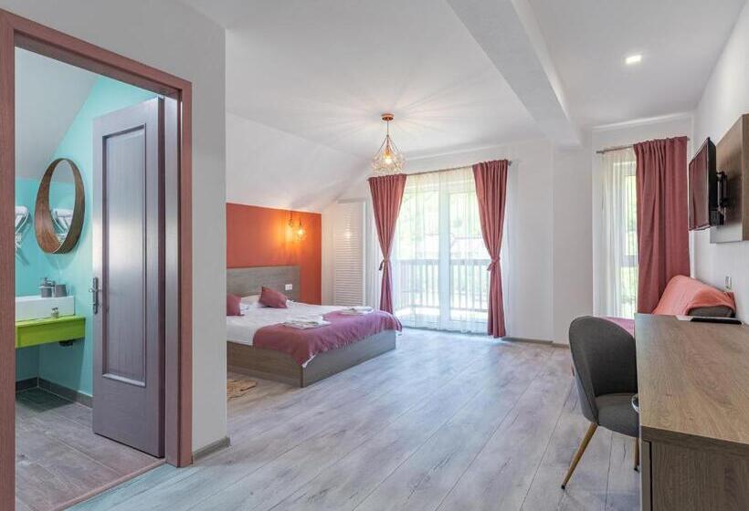 اتاق استاندارد, Happy Times