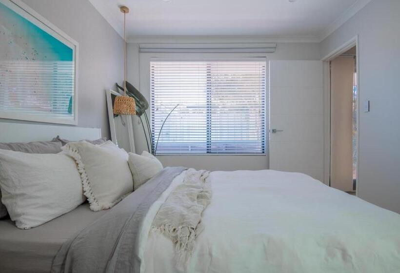 Апартаменты 1 Спальня, Mindarie Retreat