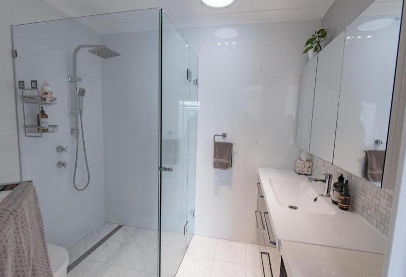 شقة غرفة واحدة, Mindarie Retreat
