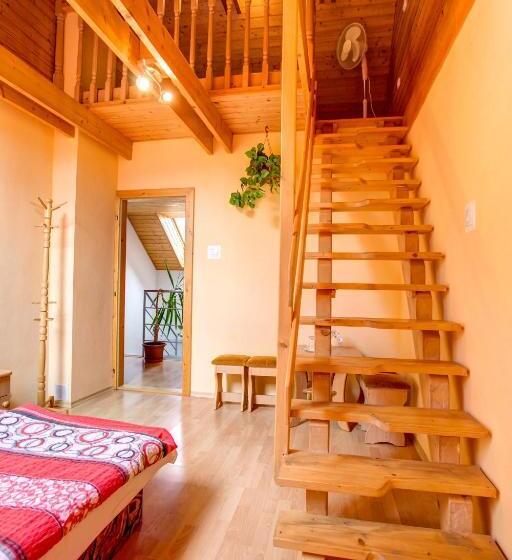 اتاق استاندارد چهار تخته, Penzión Janega