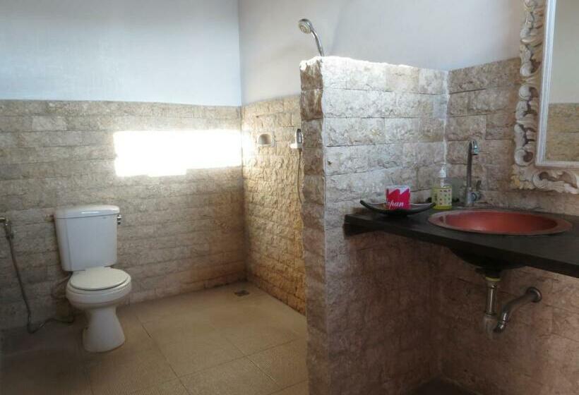 豪华海景房带阳台, Lemon House