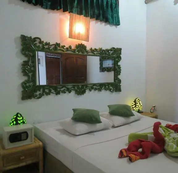 اتاق استاندارد با سرویس بهداشتی مشترک, Lemon House