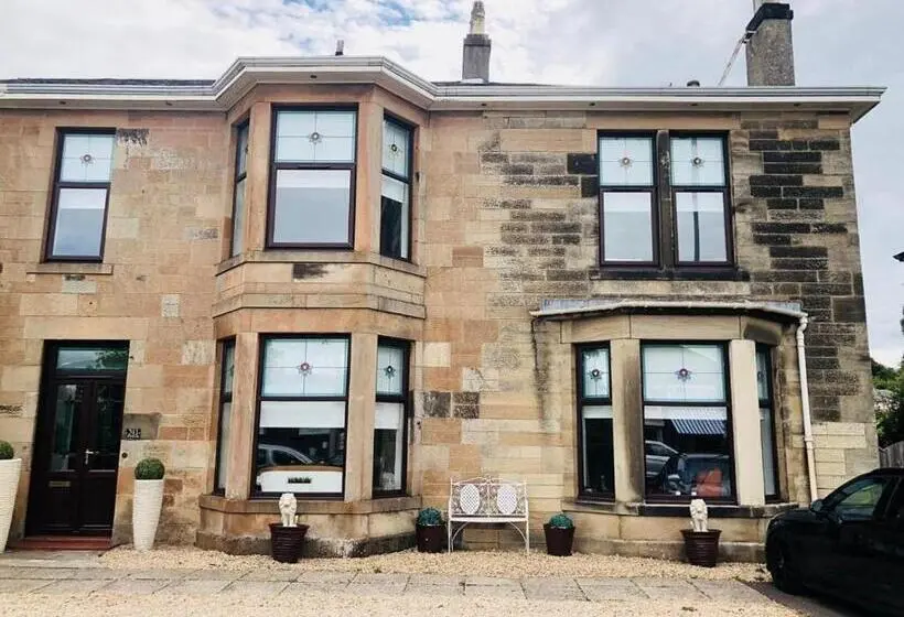 バス共有のスタンダードルーム, Giffnock Rooms