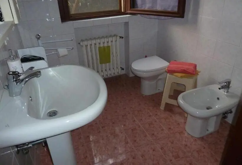 バス共有のスタンダードルーム, Sissi Bed&breakfast