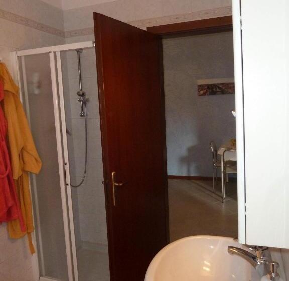 חדר סטנדרט חדר אמבטיה משותף, Sissi Bed&breakfast