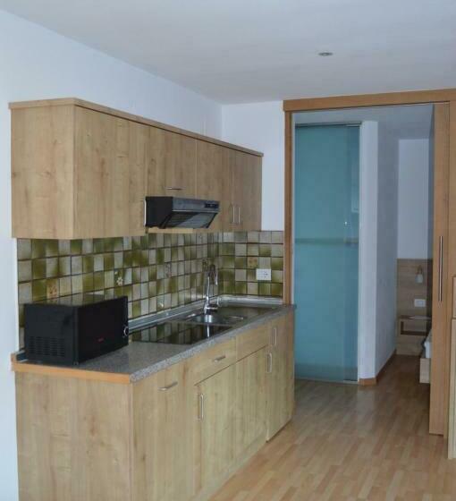 דירת חדר, Isidorhof