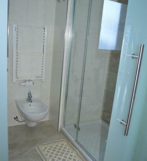 דירת חדר, Isidorhof