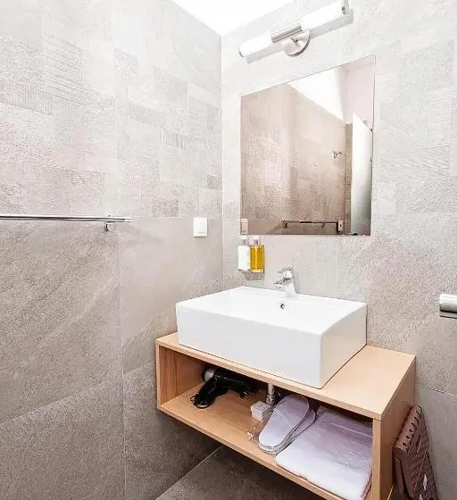 Superior-huone Näkymä, Roser House Boutique   Pe Malul Lacului Colibita