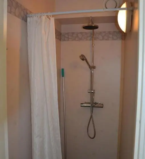 エコノミーシングルルーム, Svf Hotell & Konferens