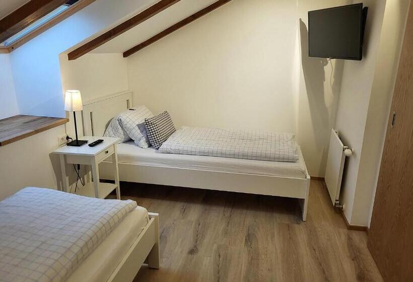 Апартаменты 1 Спальня, Haus Miriam