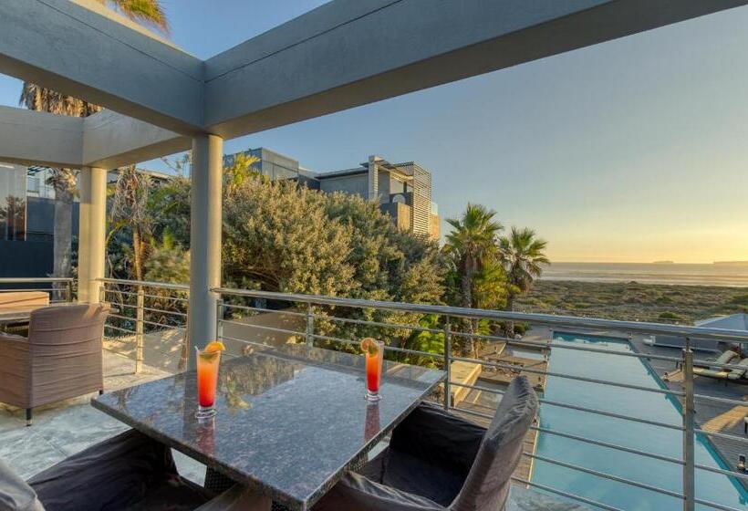 اتاق لوکس با چشم‌انداز دریا, Atlantic Palms