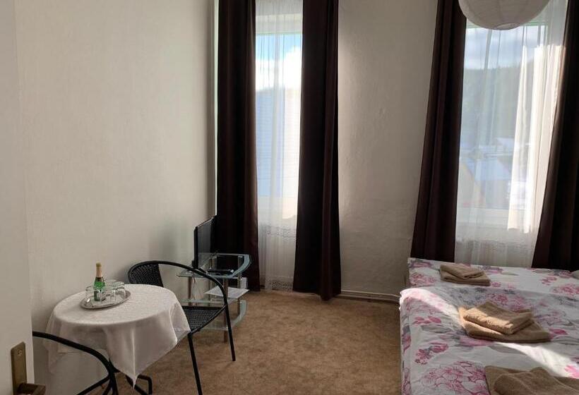 غرفة قياسية رباعية حمام مشترك, Ubytovanie Violet