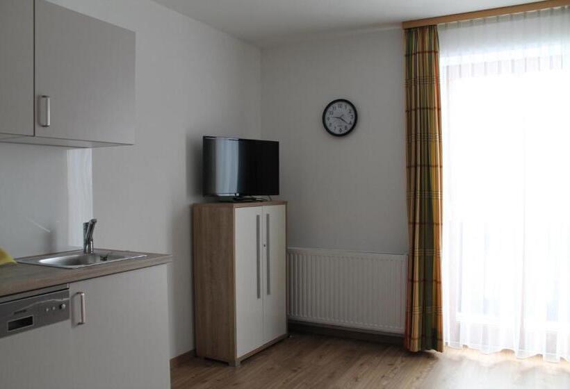 景色の見える一ベッドルームアパートメント, Vorderwimmhof