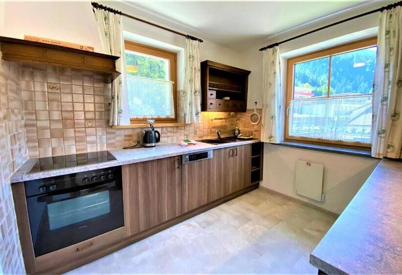 발코니가 있는 2 베드룸 아파트, Pension Appartements Gabriele