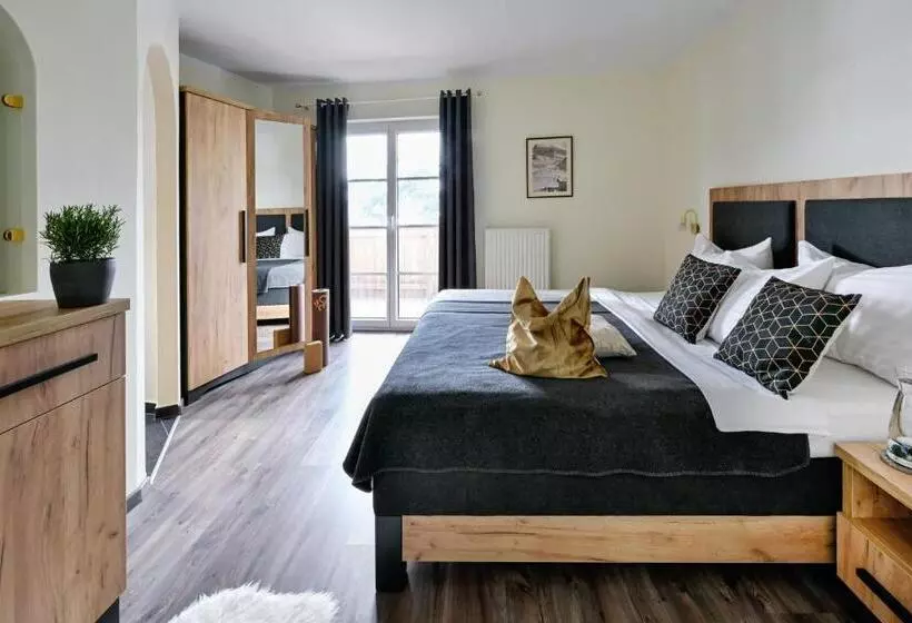 スイート, Alphatauern Health Resort   Adults Only 15 Plus