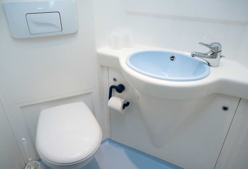 غرفة قياسية ثلاثية, Fasthotel Artigues