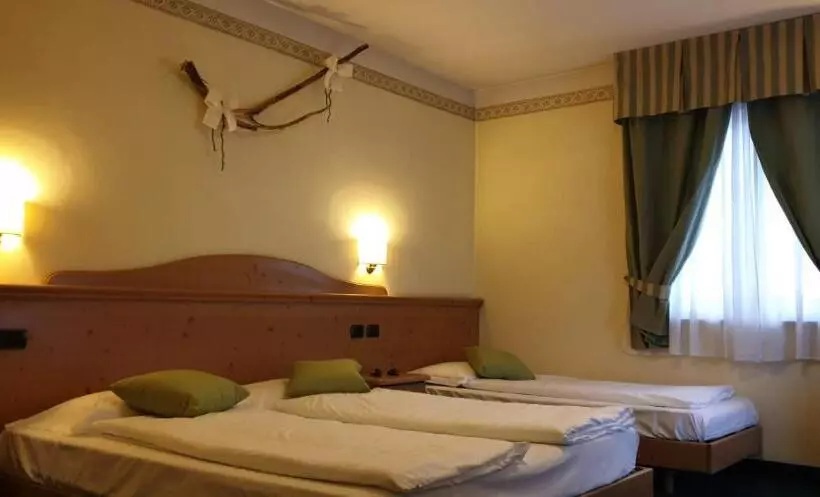 スタンダード4人部屋, Albergo Bernard