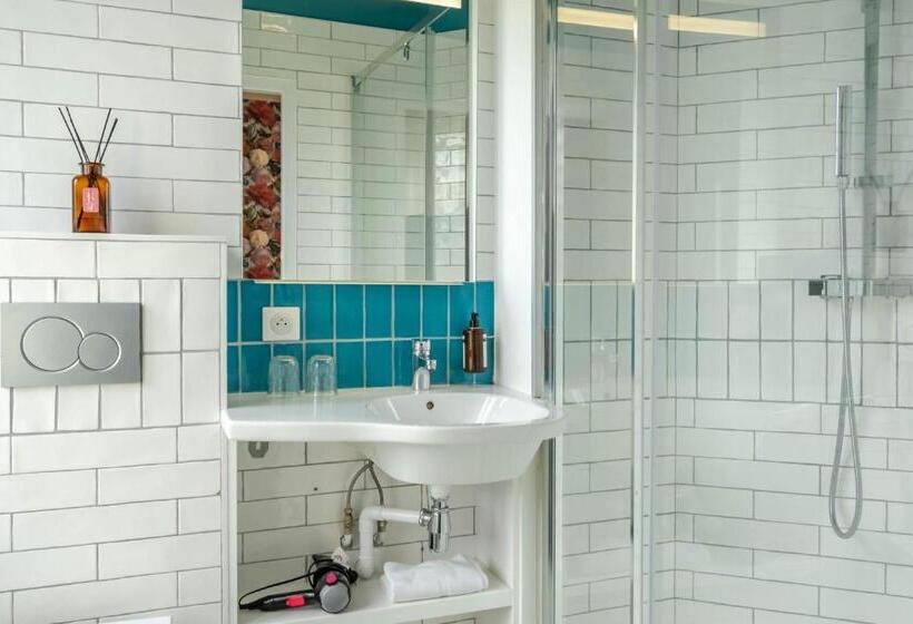 غرفة كلاسيكية, Ama