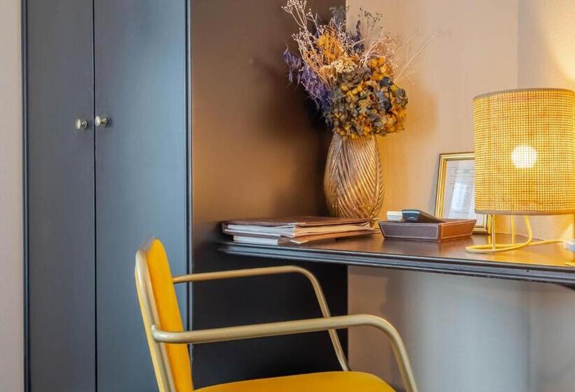 غرفة كلاسيكية, Ama