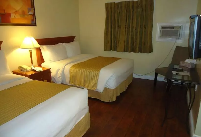 اتاق لوکس, Bayside Inn & Waterfront Suites