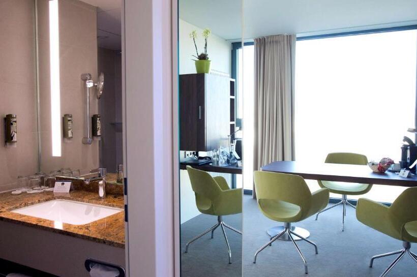 جناح, Best Western Plus Hotel Bremerhaven