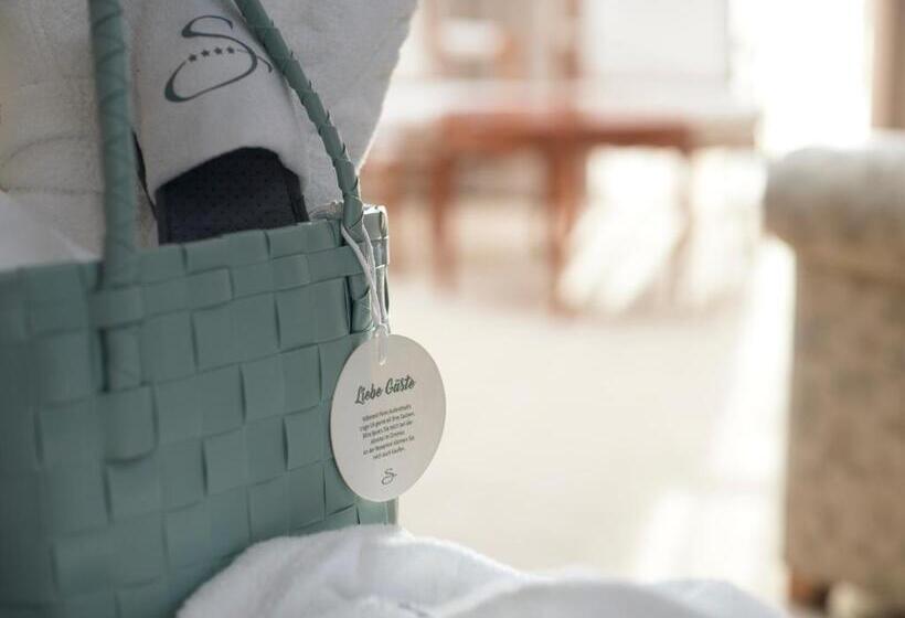 高级大房间, Das Schlössl