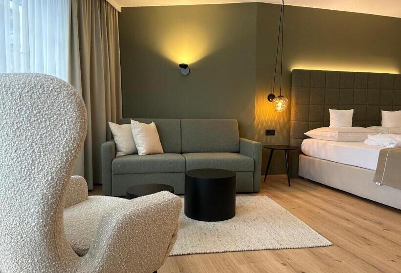 小型套房带阳台, Das Schlössl