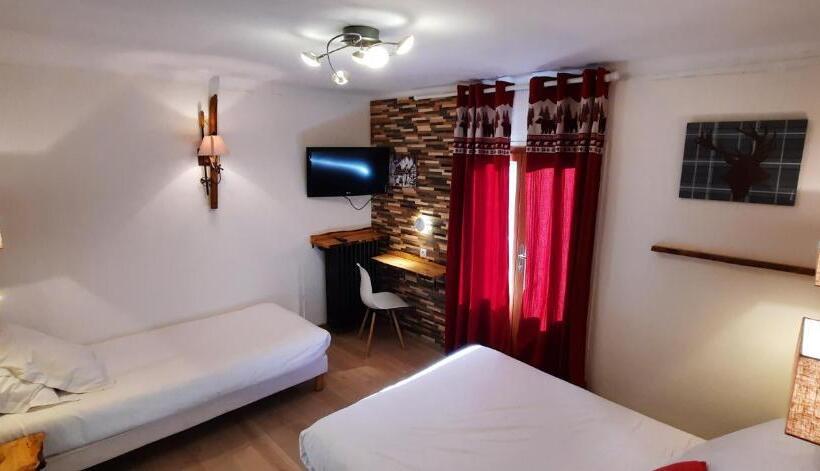 غرفة سوبيريور عائلية, Hôtel Chastellares